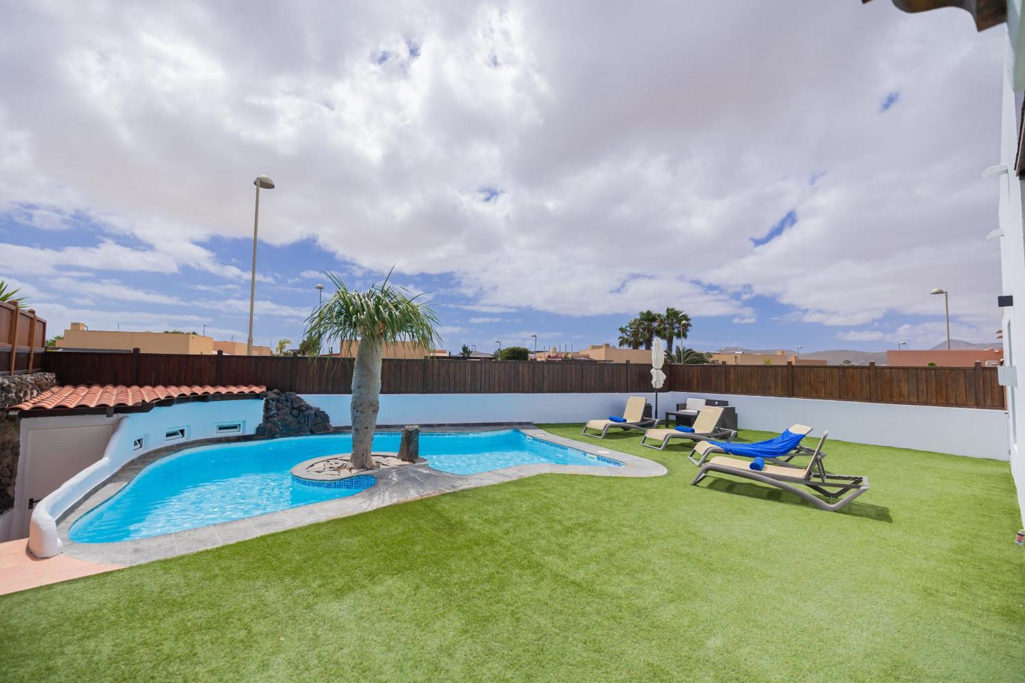 לה אוליבה Villa Mahor מראה חיצוני תמונה
