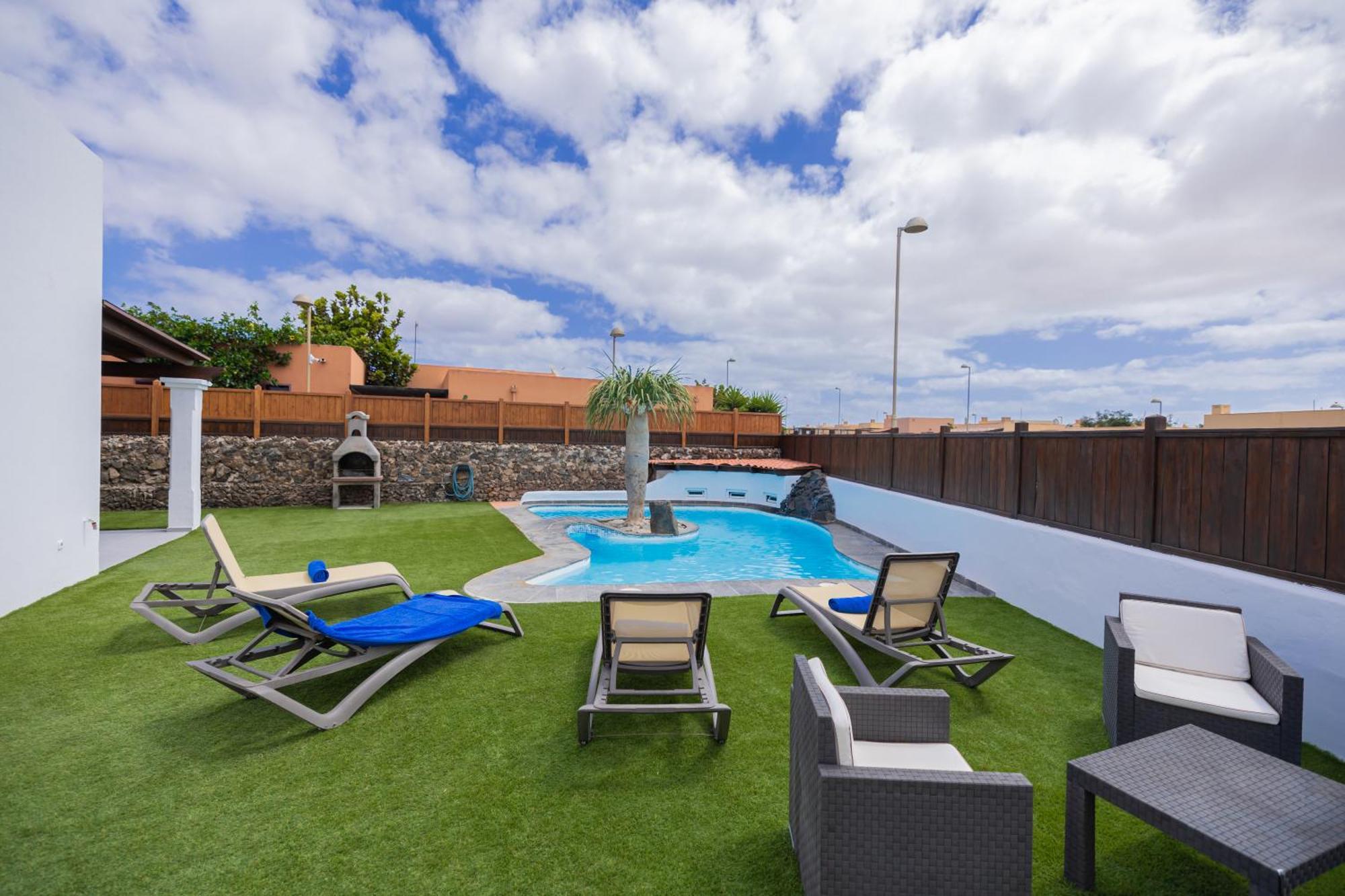 לה אוליבה Villa Mahor מראה חיצוני תמונה